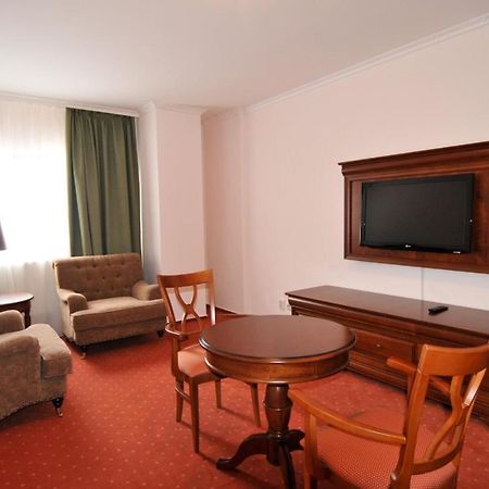 Hotel Tex Club Botoşani Exteriér fotografie