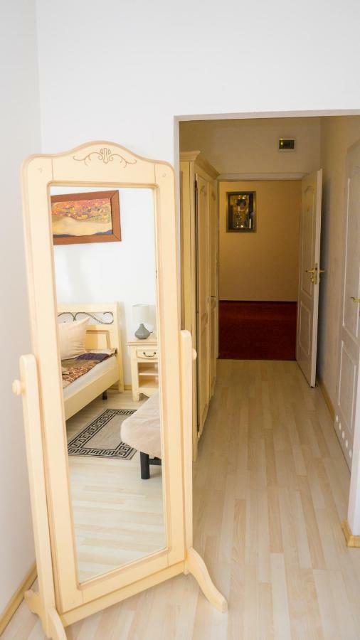 Hotel Tex Club Botoşani Exteriér fotografie