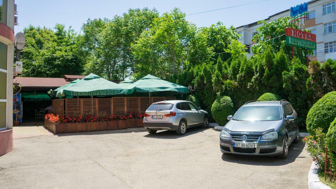 Hotel Tex Club Botoşani Exteriér fotografie
