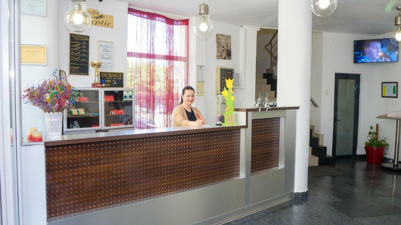 Hotel Tex Club Botoşani Exteriér fotografie