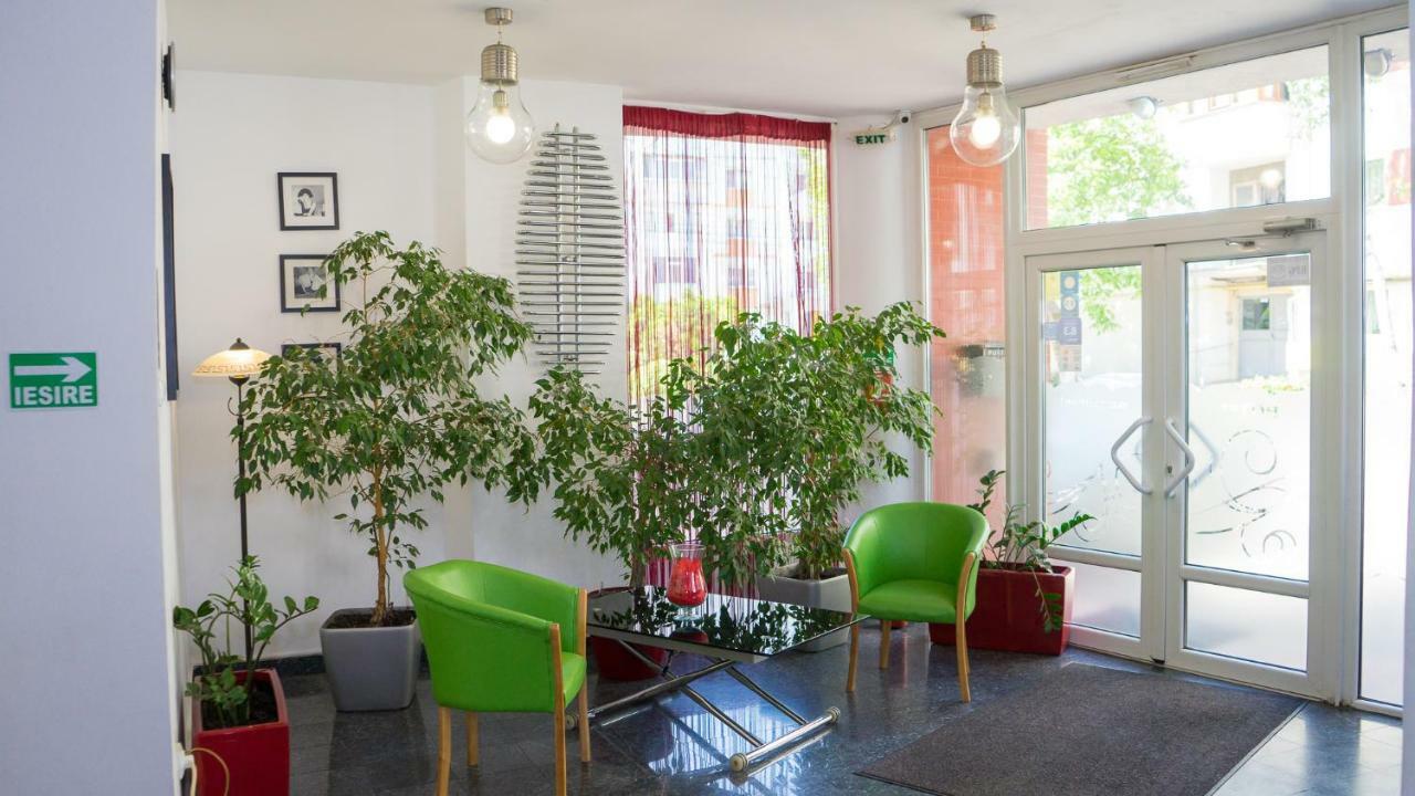 Hotel Tex Club Botoşani Exteriér fotografie