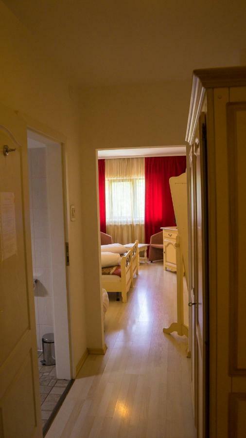 Hotel Tex Club Botoşani Exteriér fotografie