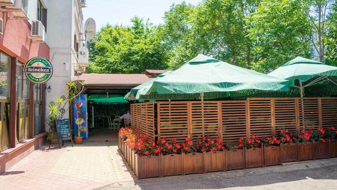 Hotel Tex Club Botoşani Exteriér fotografie