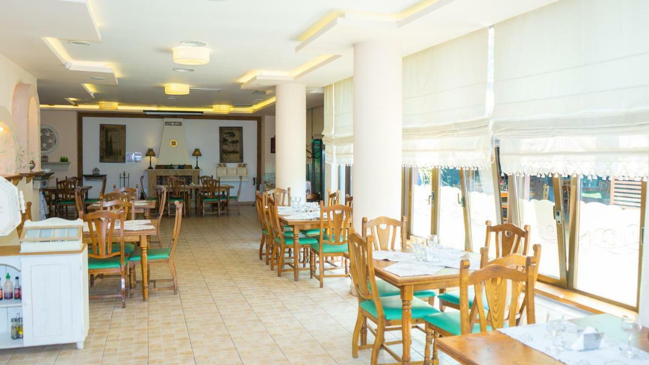 Hotel Tex Club Botoşani Exteriér fotografie