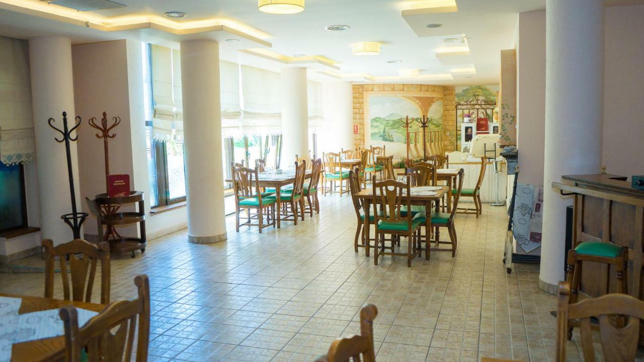 Hotel Tex Club Botoşani Exteriér fotografie