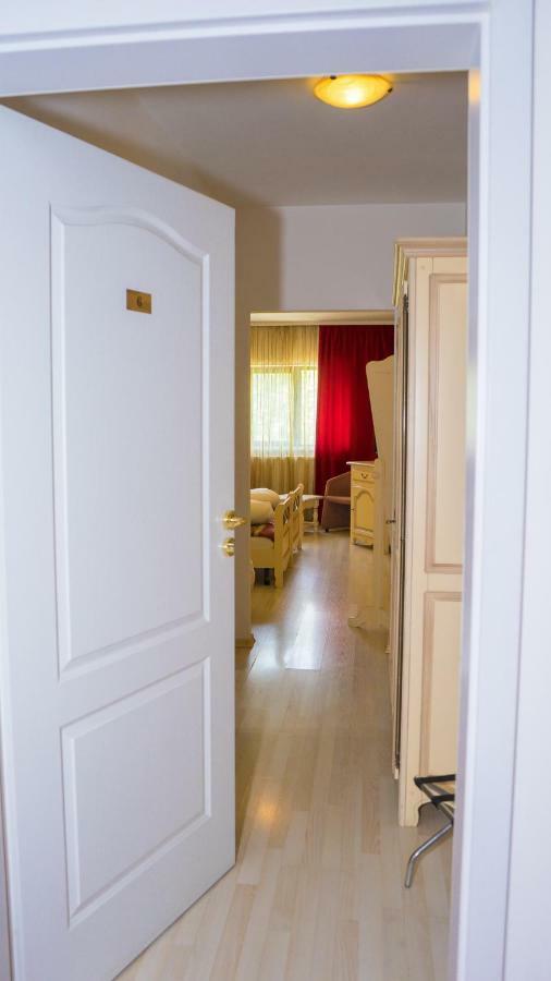 Hotel Tex Club Botoşani Exteriér fotografie